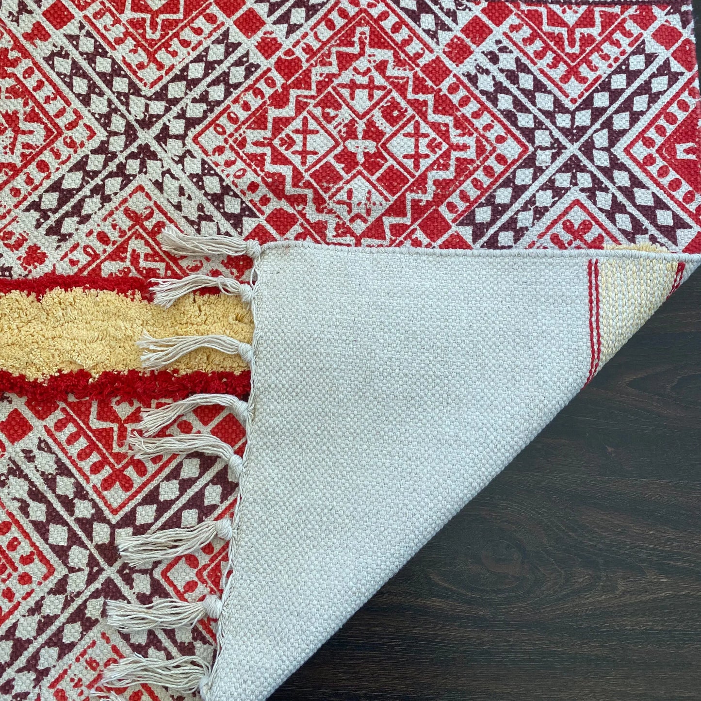 Avioni Home Boho Collection – Cotton Printed & Tufted Dhurrie / Rug – Red Cross