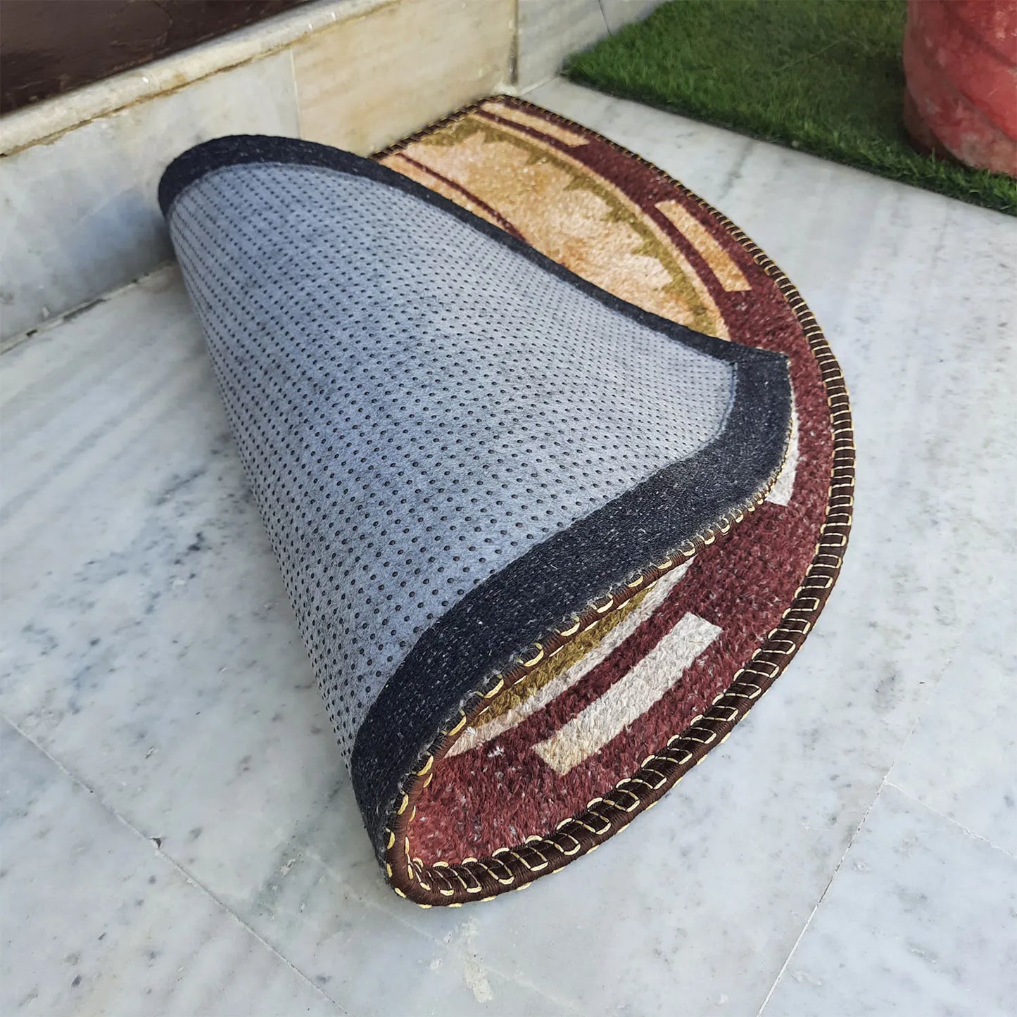 Avioni Home Floor Mat Modern Compass Design – Anti Slip, Durable & Washable | Outdoor & Indoor