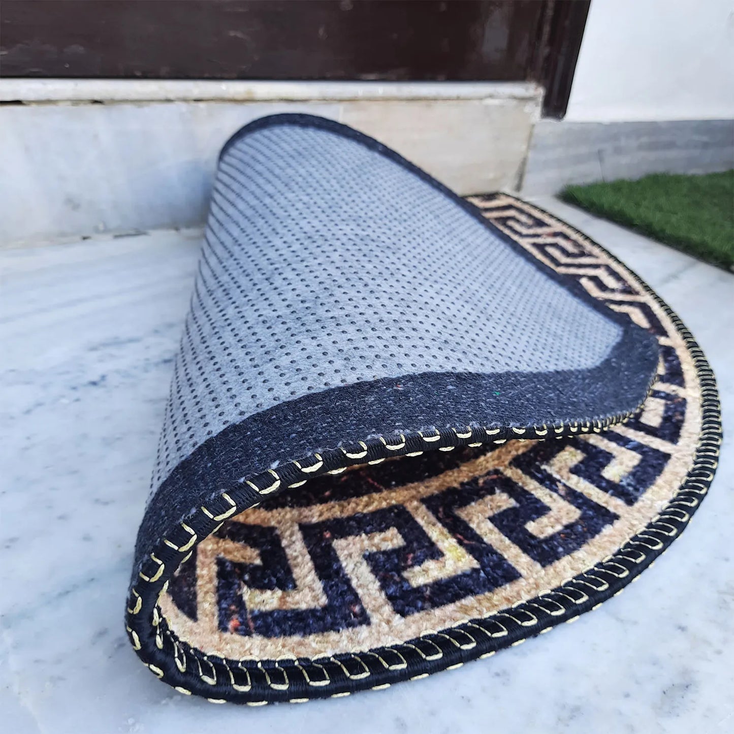 Avioni Home Floor Mat Modern Design – Anti Slip, Durable & Washable | Outdoor & Indoor