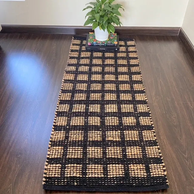 Avioni Home Eco Collection – Cotton & Jute Handwoven Square Pattern Mat – Great for Bedside or Hallway