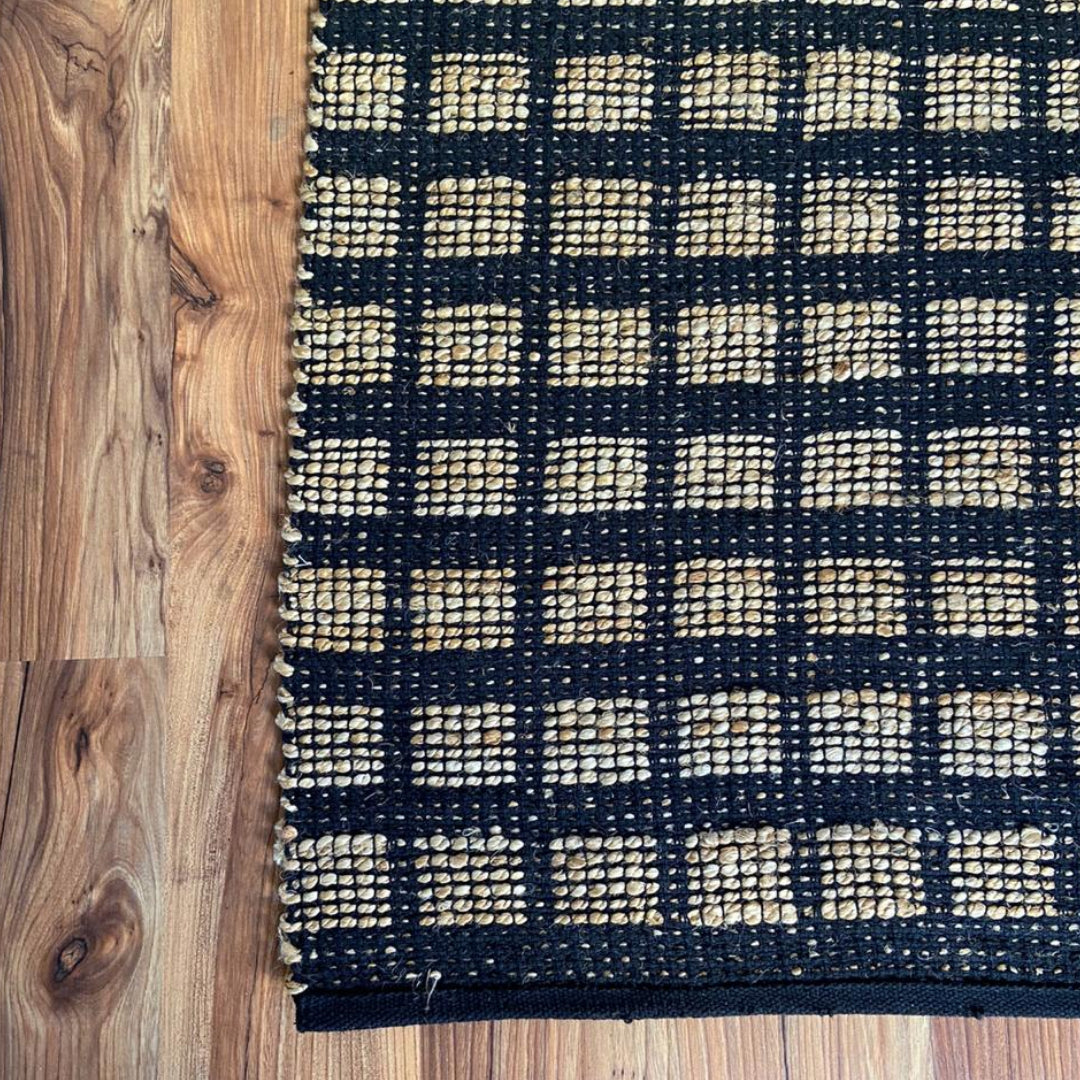 Avioni Home Eco Collection – Cotton & Jute Handwoven Square Pattern Carpet