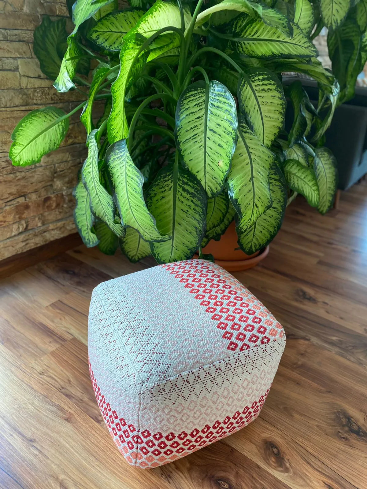 Avioni Home Boho Collection – Boho Pouf Dhurrie Covered – 45cm x 50cm x 50cm