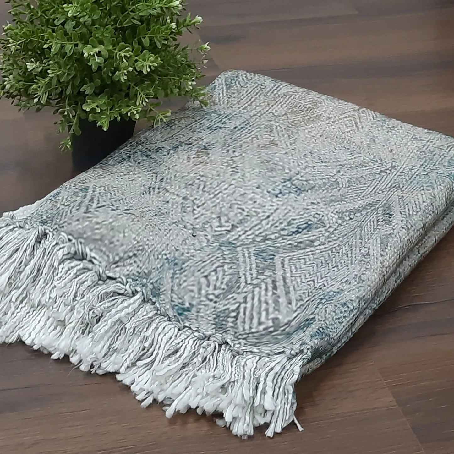 Avioni Home Beautiful Soft Sofa Throw | Modern Design | Virgin Premium Polyester Slub Handloom Sofa Throw