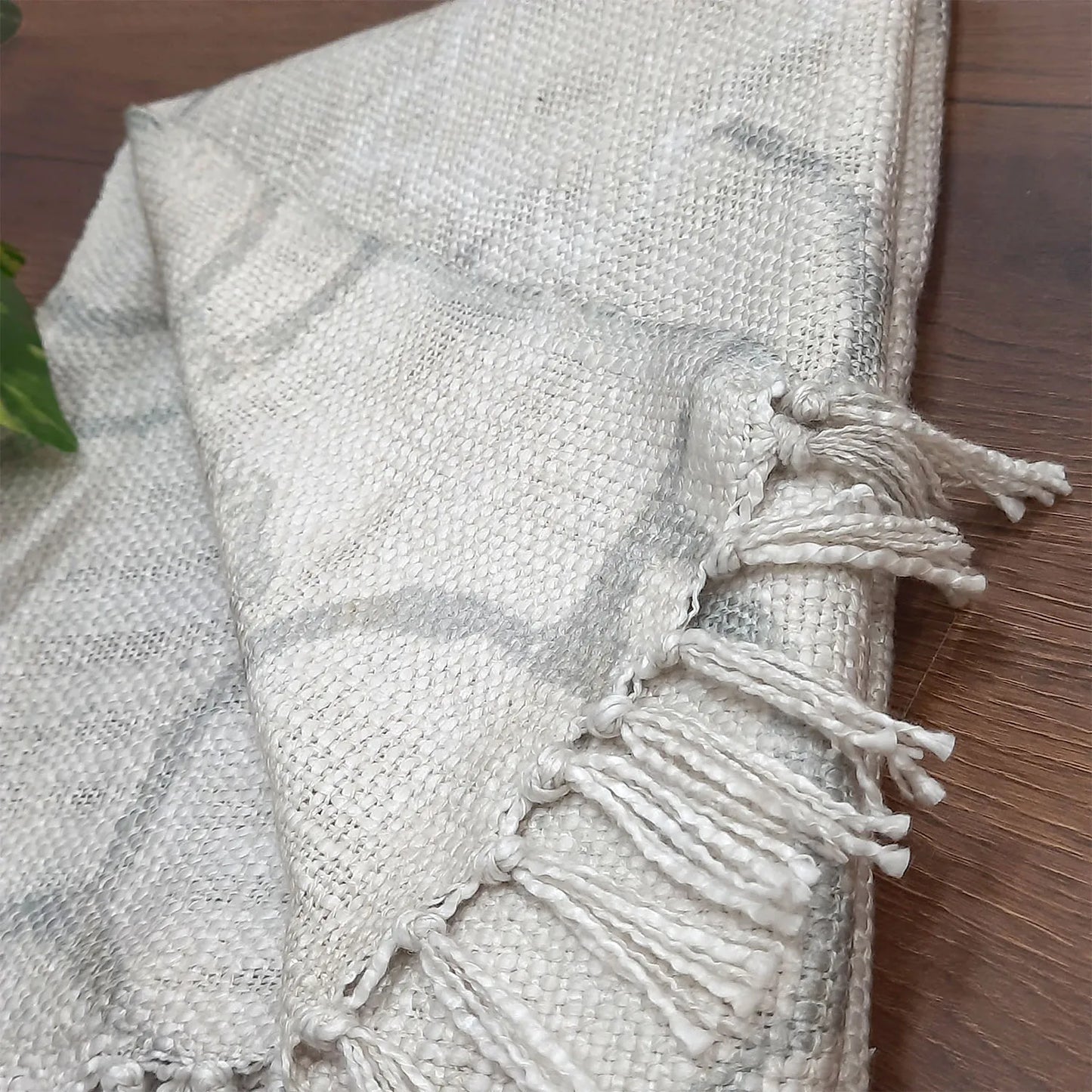 Avioni Home Beautiful Soft Sofa Throw | A must add to your living room | Modern Design Virgin Premium Polyester Slub Handloom Sofa Throw