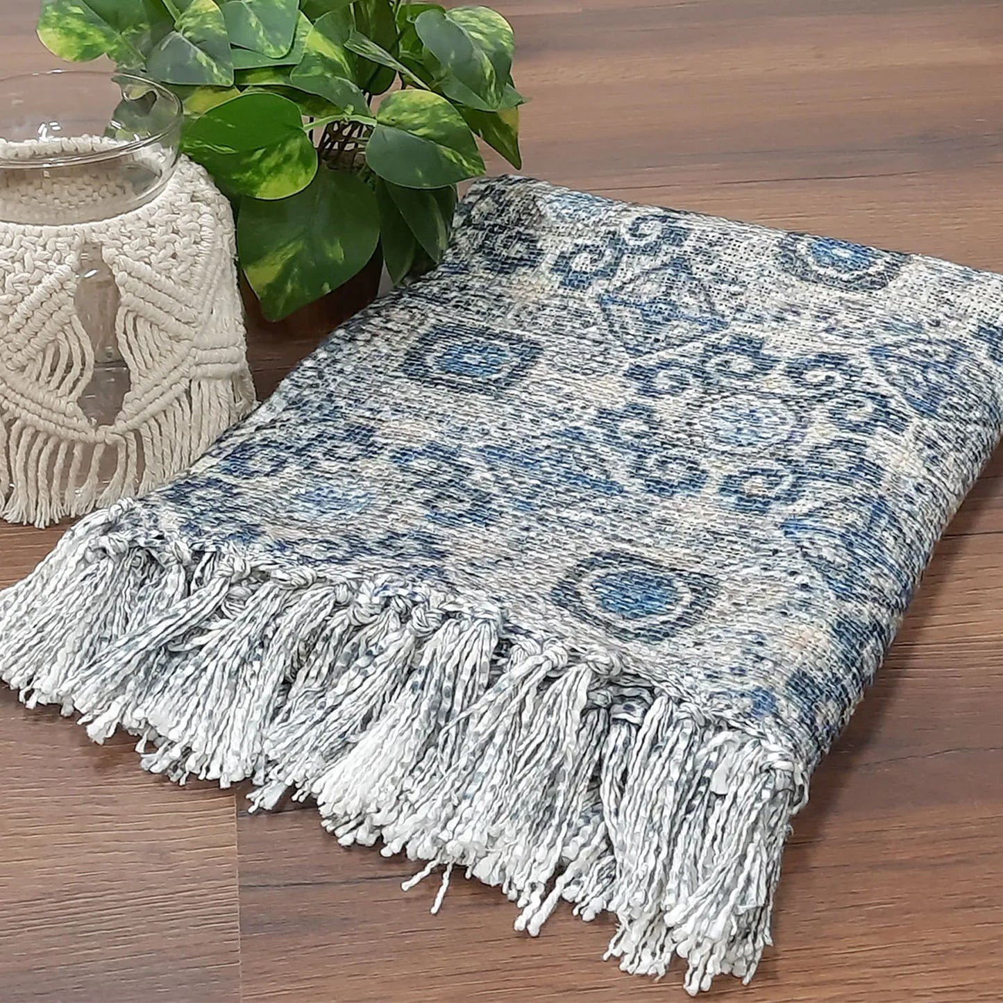 Avioni Home Beautiful Soft Sofa Throw | A must add to your living room | Traditional Double Design Virgin Premium Polyester Slub Handloom Sofa Throw