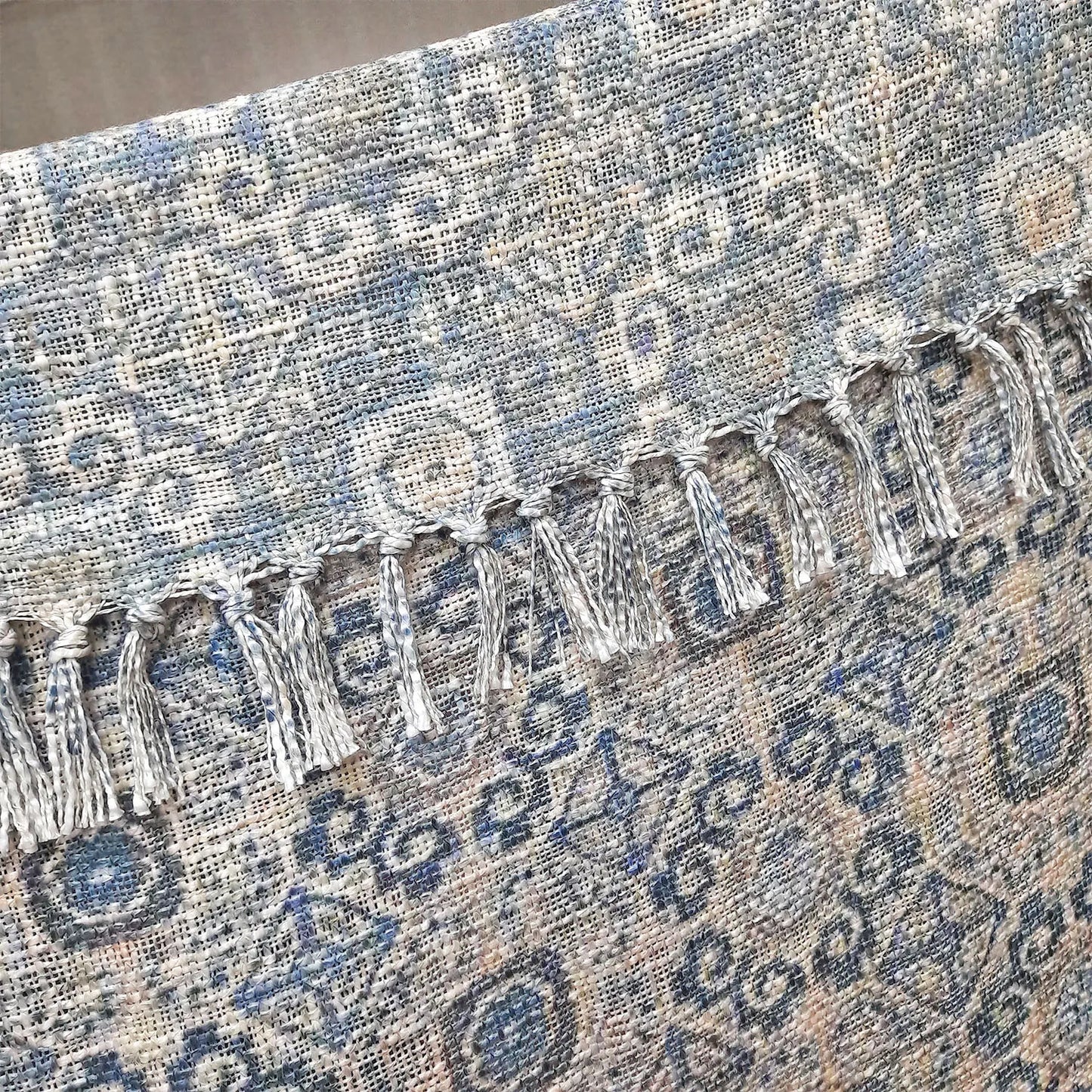 Avioni Home Beautiful Soft Sofa Throw | A must add to your living room | Traditional Double Design Virgin Premium Polyester Slub Handloom Sofa Throw