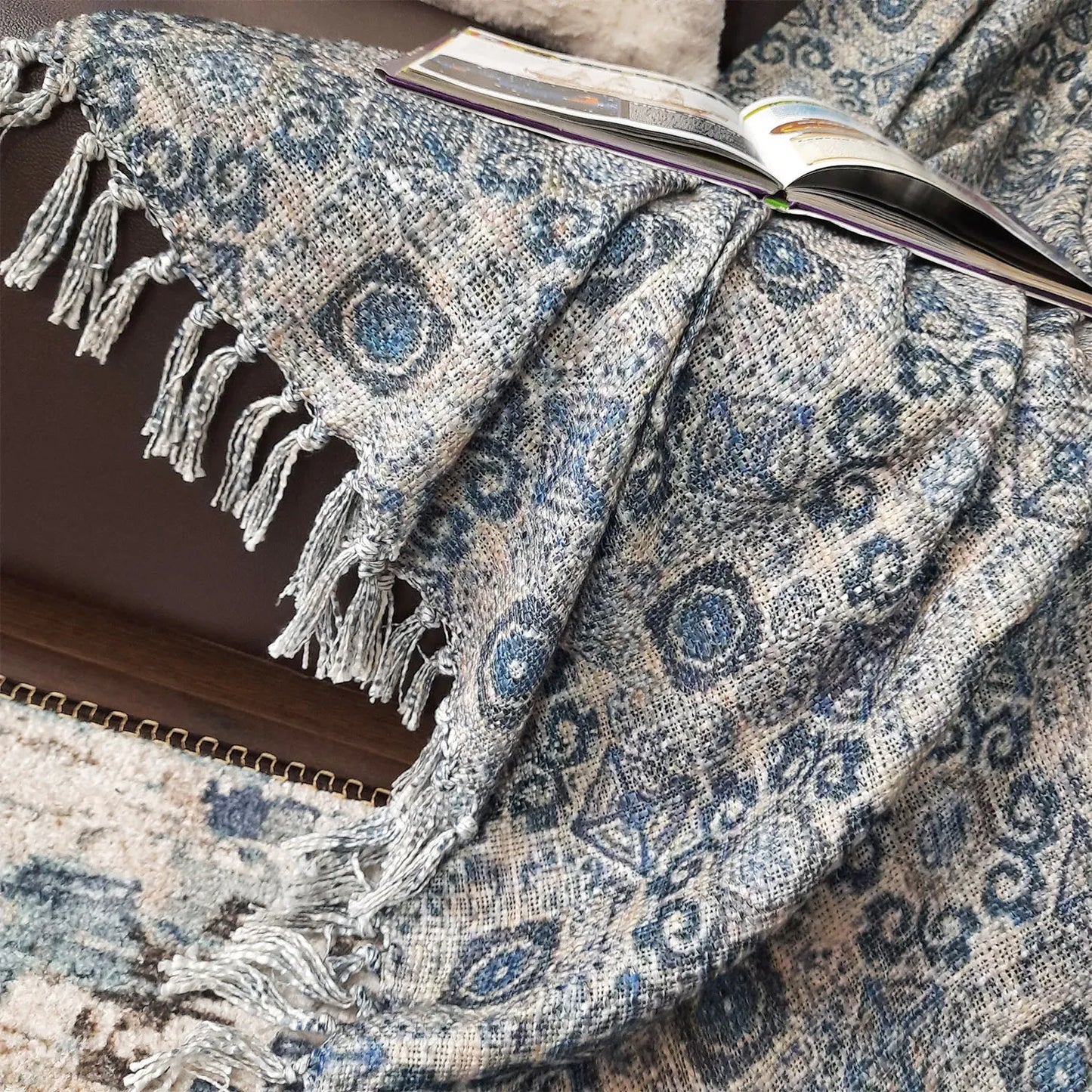 Avioni Home Beautiful Soft Sofa Throw | A must add to your living room | Traditional Double Design Virgin Premium Polyester Slub Handloom Sofa Throw