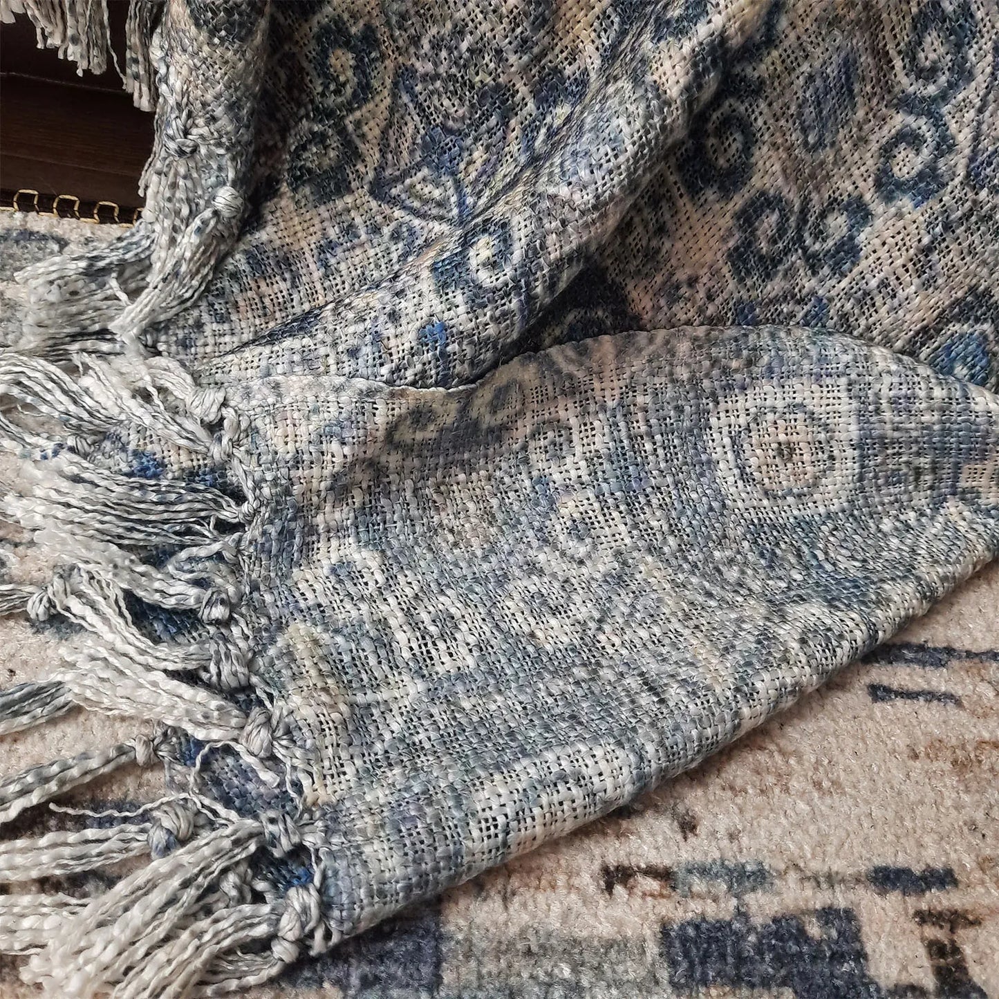 Avioni Home Beautiful Soft Sofa Throw | A must add to your living room | Traditional Double Design Virgin Premium Polyester Slub Handloom Sofa Throw
