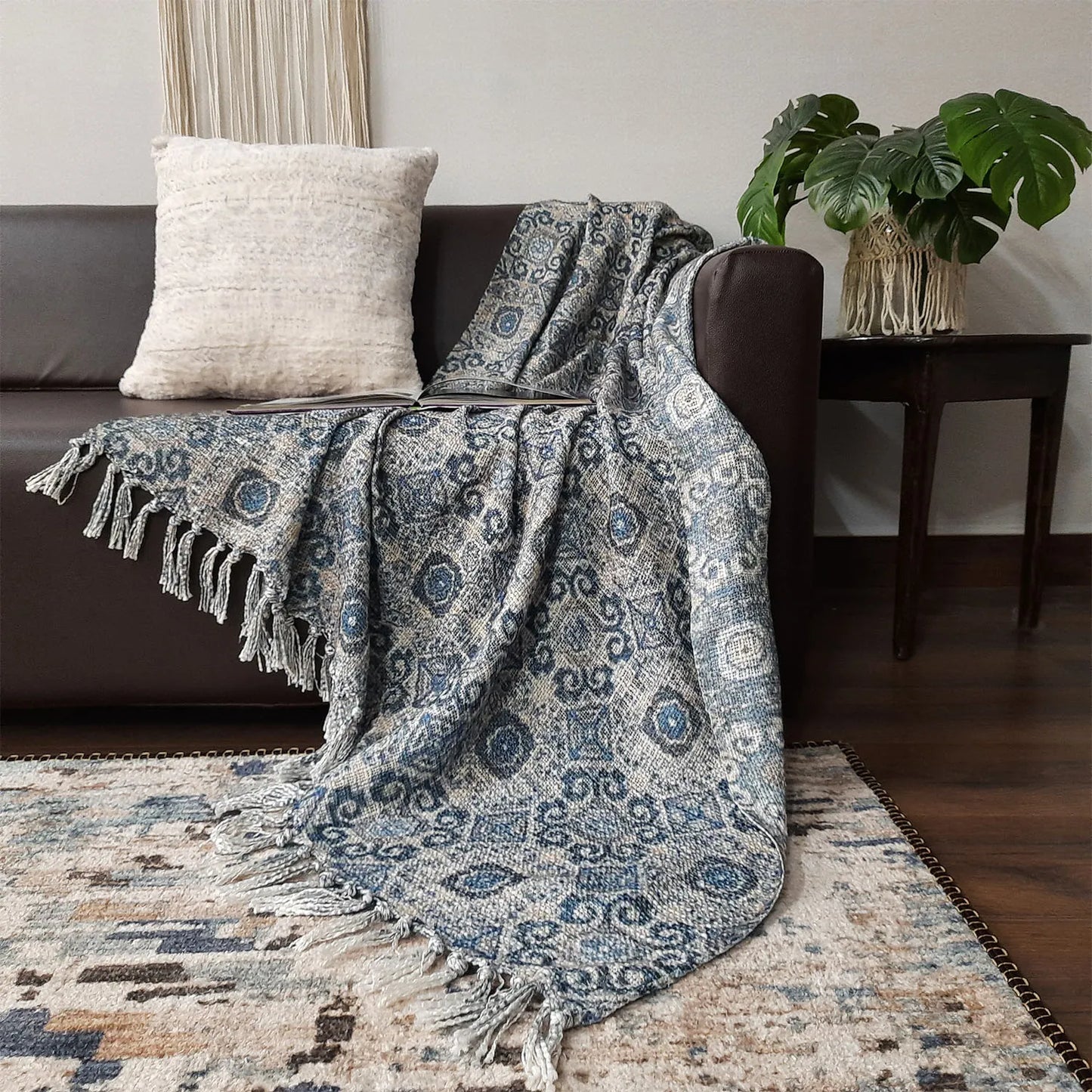 Avioni Home Beautiful Soft Sofa Throw | A must add to your living room | Traditional Double Design Virgin Premium Polyester Slub Handloom Sofa Throw
