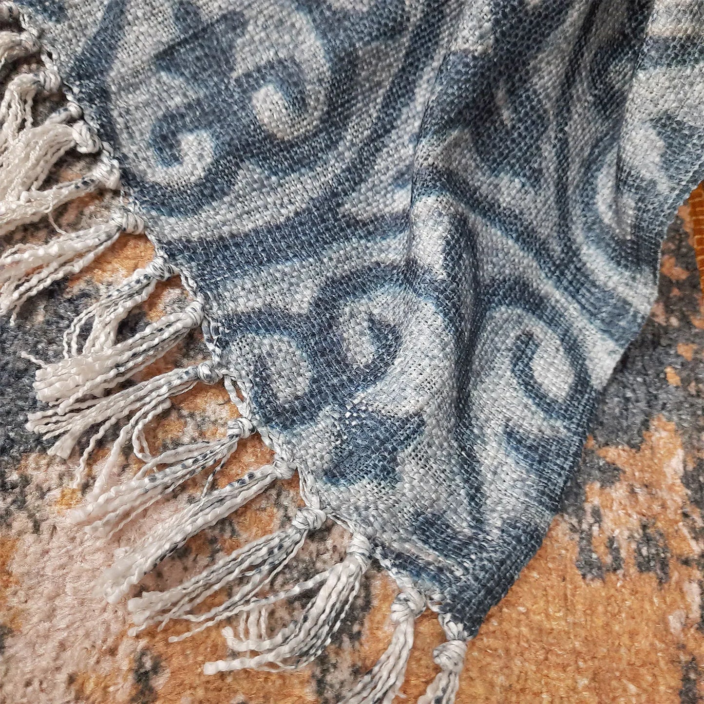Avioni Home Beautiful Soft Sofa Throw | Grey & White Double Side Design | Virgin Premium Polyester Slub Handloom Sofa Throw