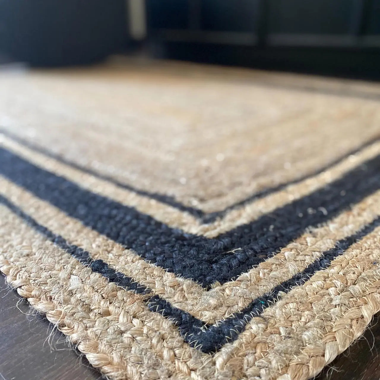 Avioni Home Eco Collection – Handwoven Braided Jute Carpet with Black Borders – Handmade Natural Rug – Rectangle