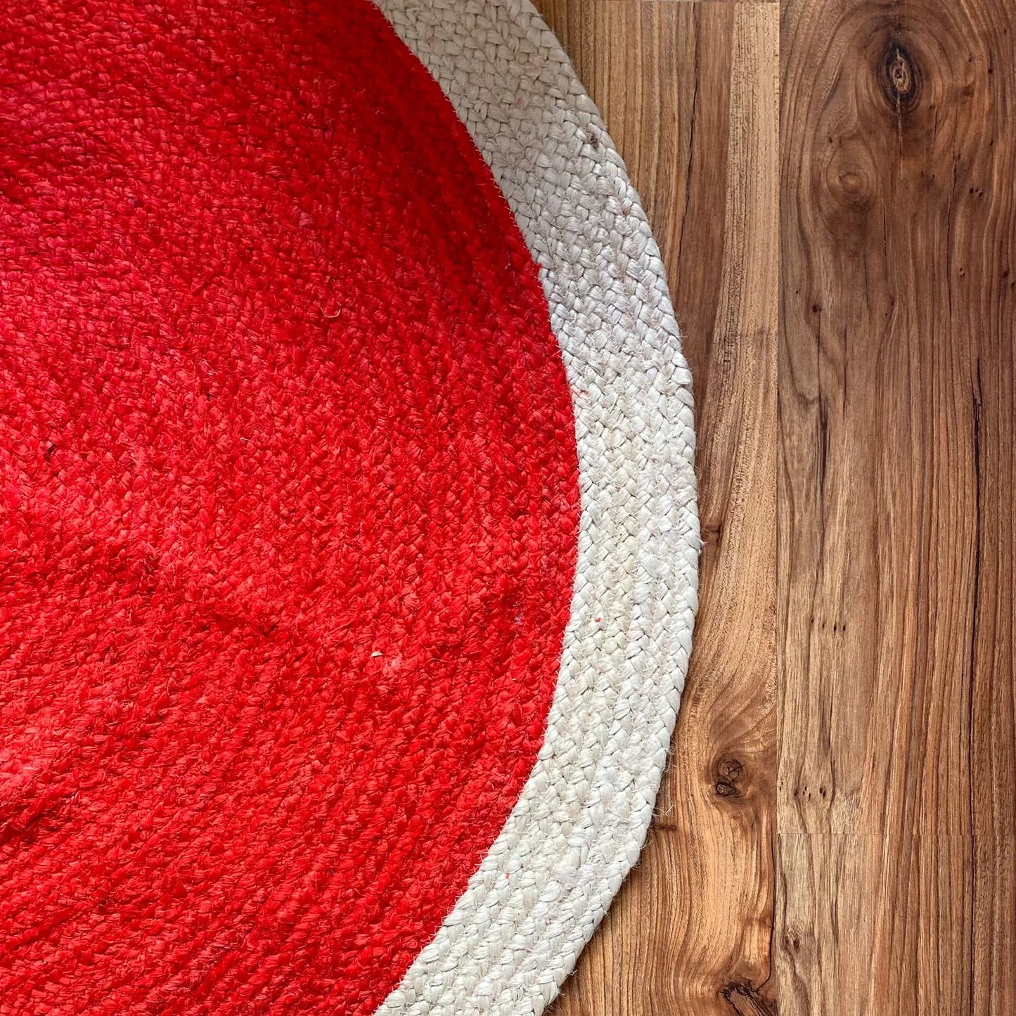 Avioni Home Eco Collection – Handmade Jute Round Rug – Red Center with Natural Jute Border