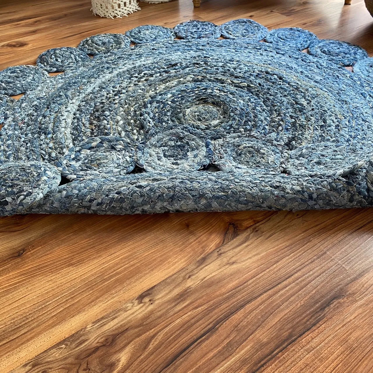 Avioni Home Contemporary Collection – Handmade Denim Round With Tikki Floral Look