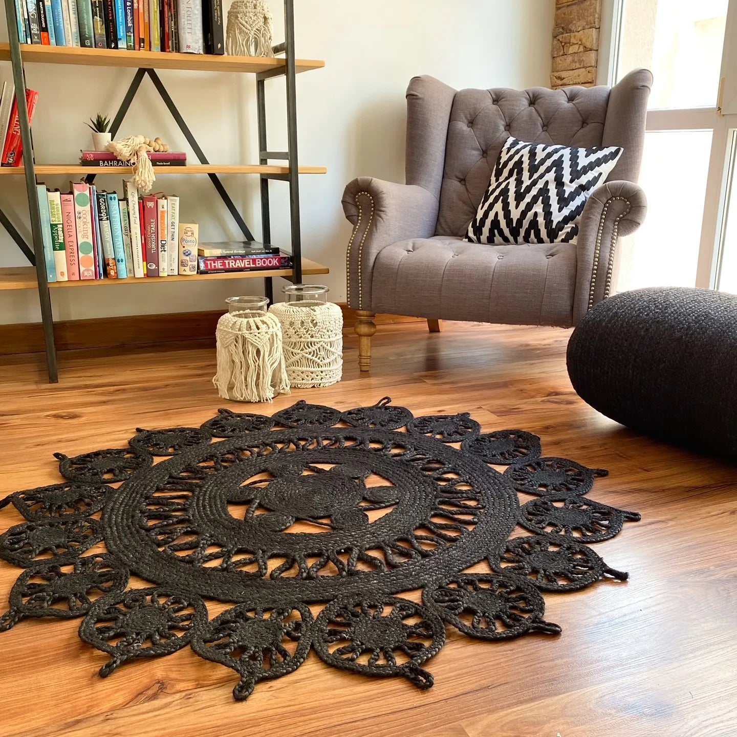 Avioni Home Contemporary Collection – Eco-friendly Black Dyed Natural Jute Handmade Braided Area Rug – Temple Design