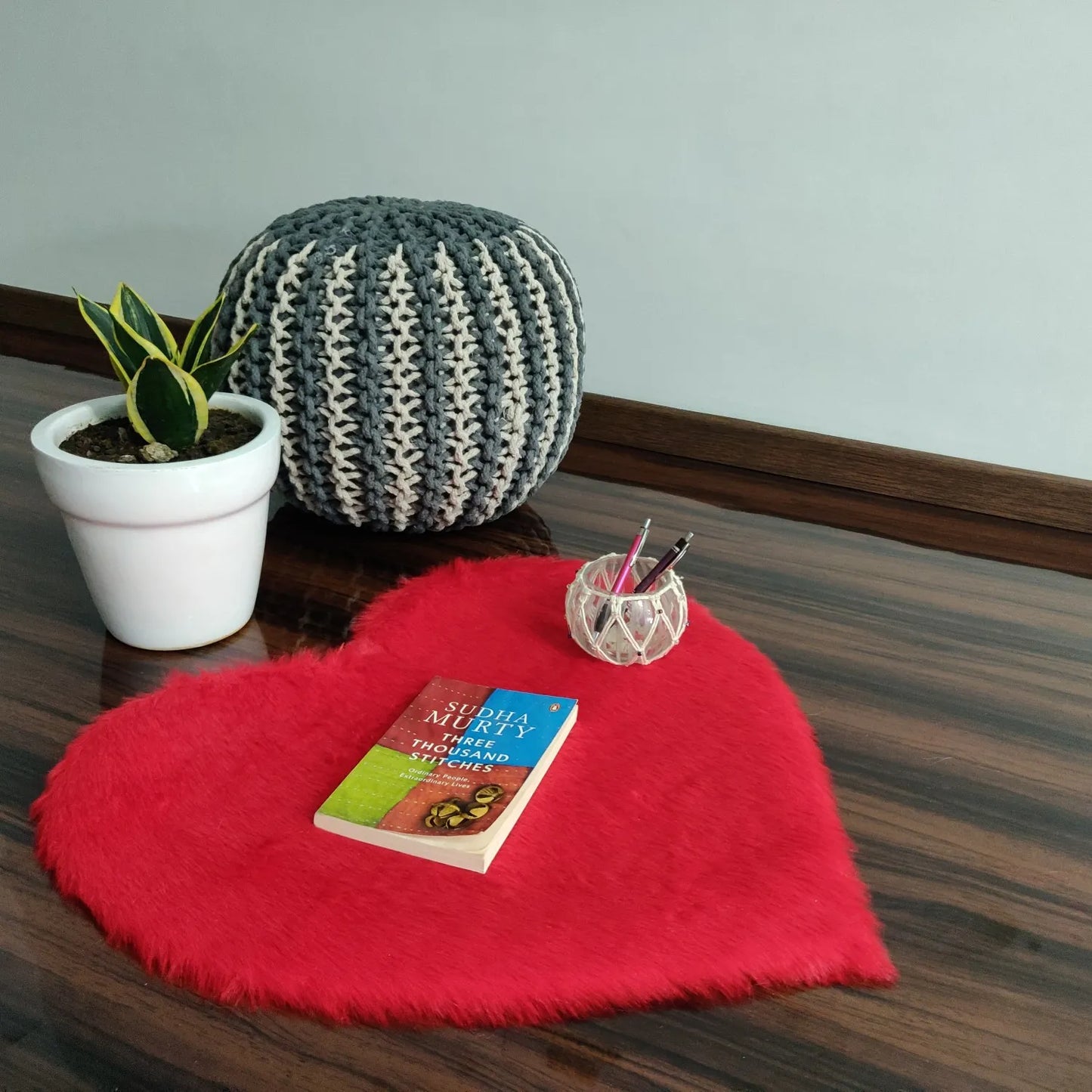Avioni Home Shaggy Chic Collection – Medium Fur Rug – Soft, Shaggy & Fluffy Heart Shaped Carpet – Red – Set of 2