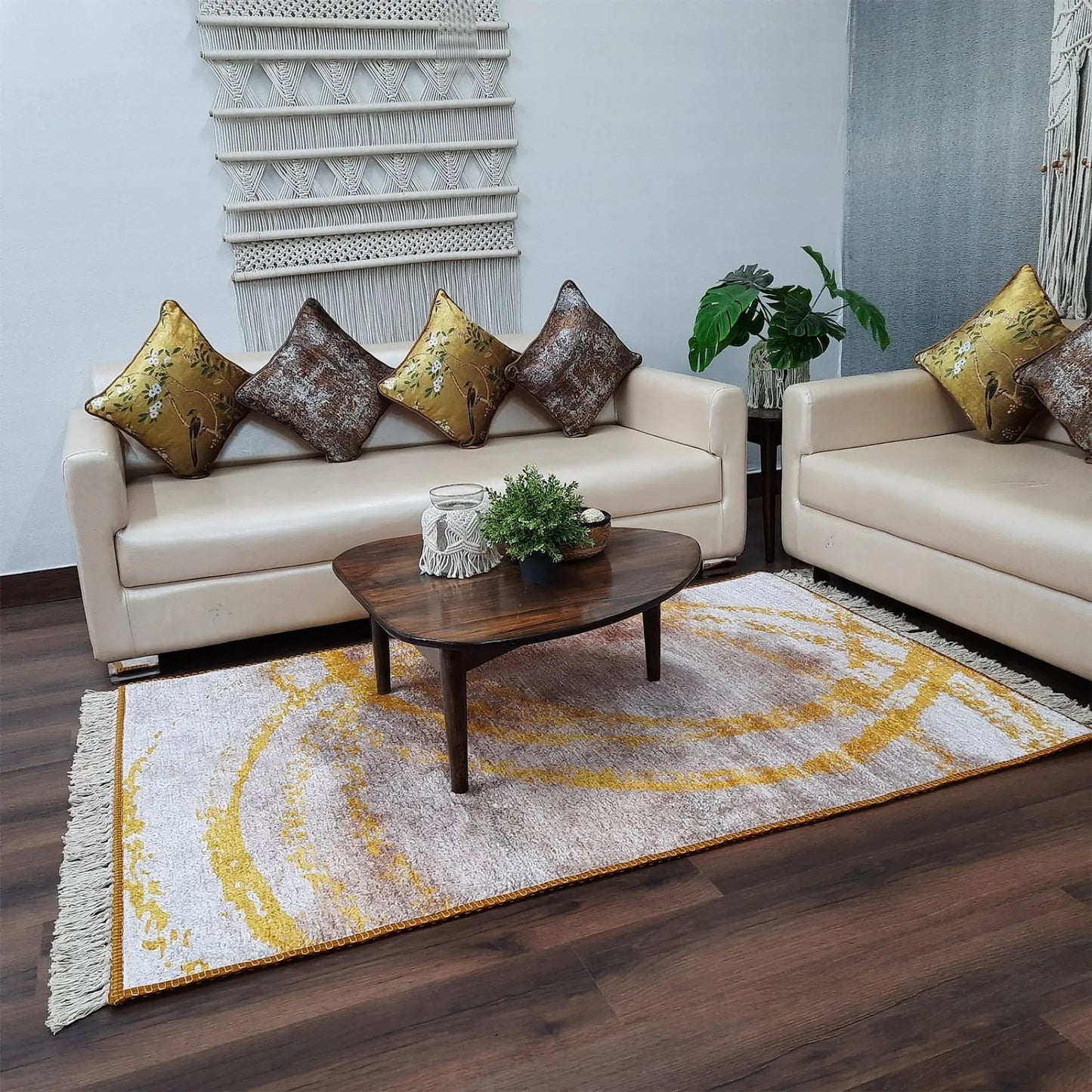 Avioni Home Luxurious Washable Modern Durable Handmade Vibrant Faux Silk Rug/Carpet In Golden/Yellow Colour