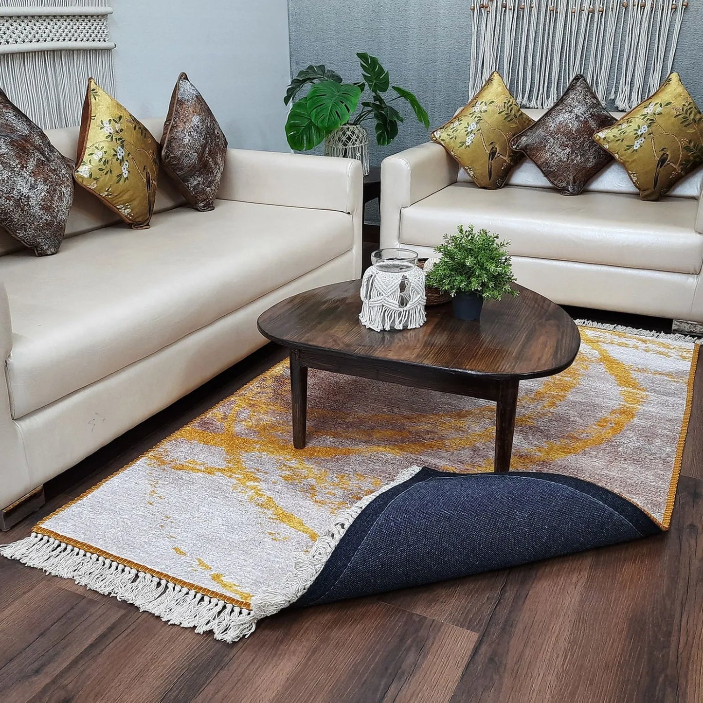 Avioni Home Luxurious Washable Modern Durable Handmade Vibrant Faux Silk Rug/Carpet In Golden/Yellow Colour