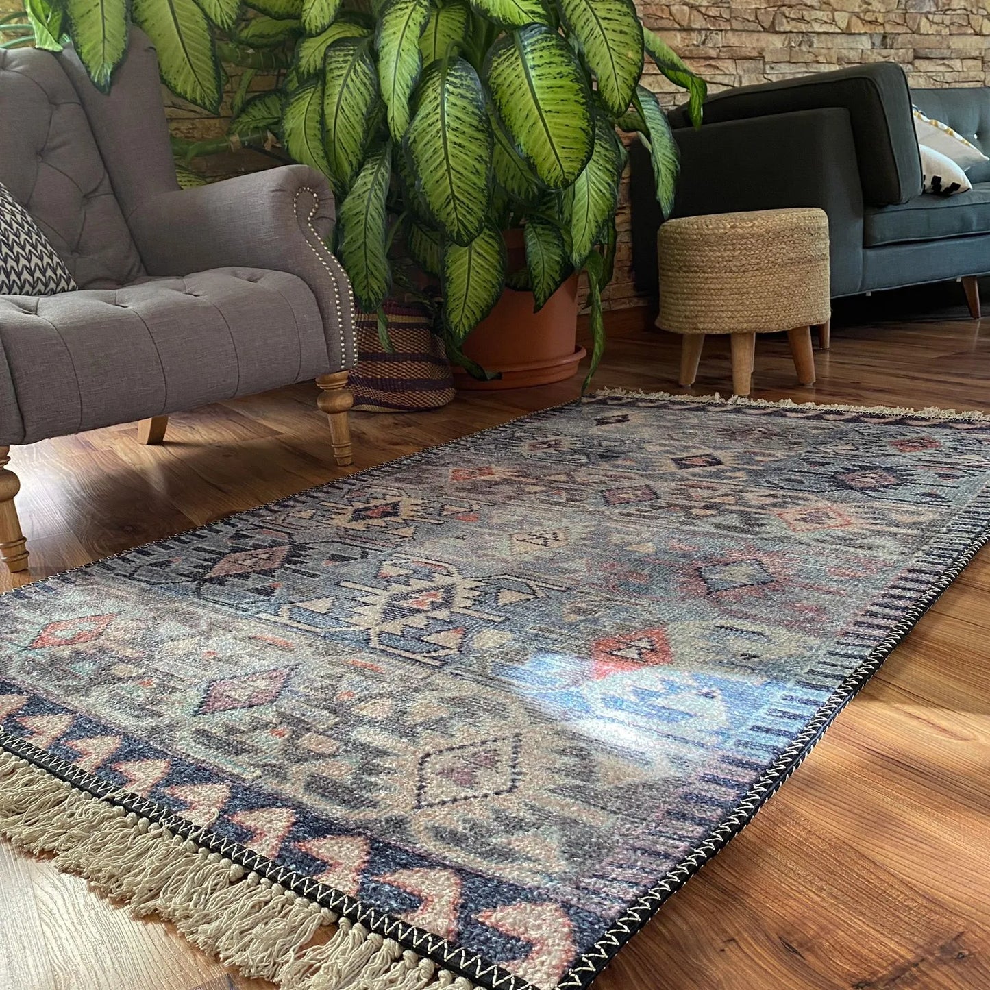 Avioni Home Washable Luxury Carpets – Ethnic Design with Greys & Muted Colors