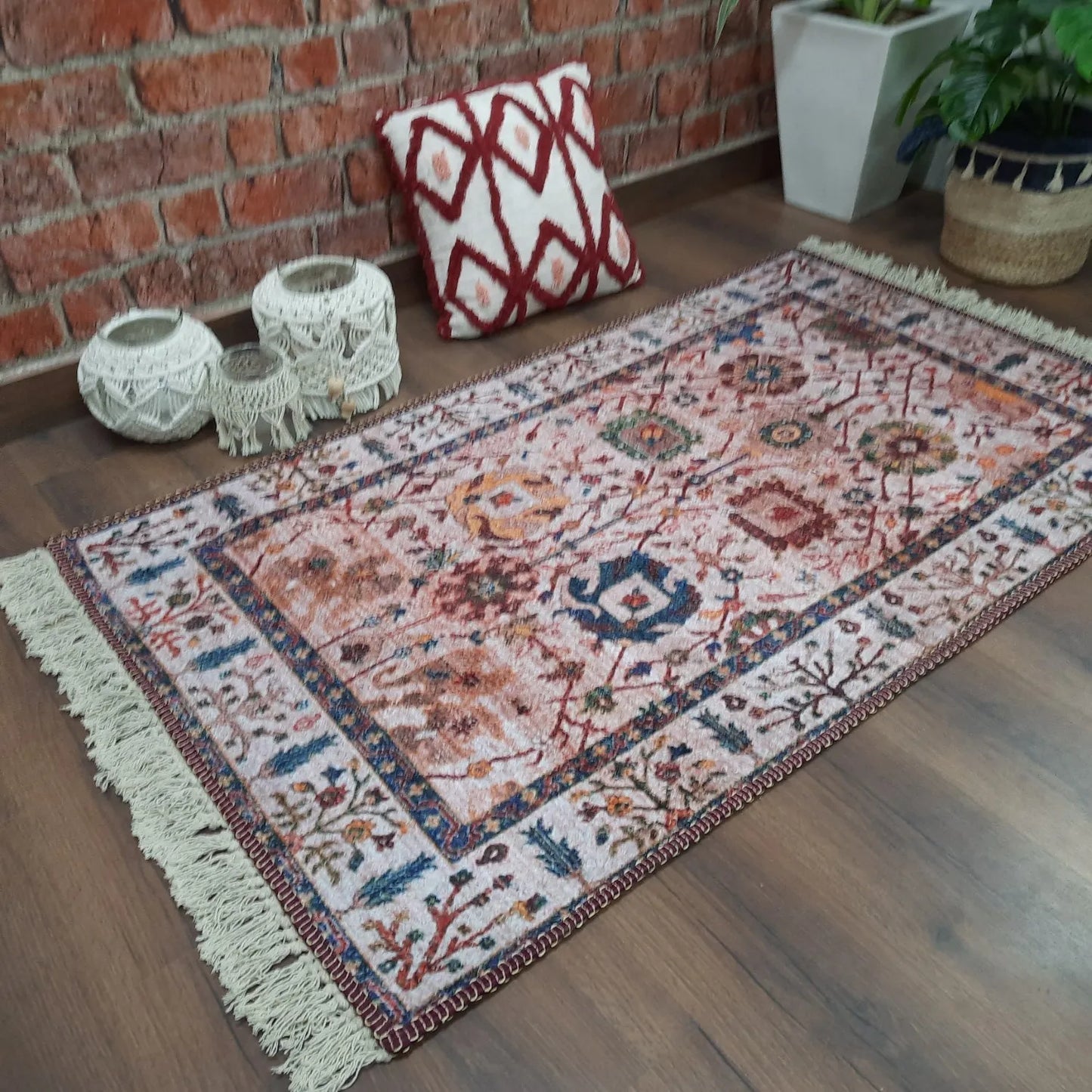 Avioni Home Washable Luxury Carpets – Tribal with Border Design
