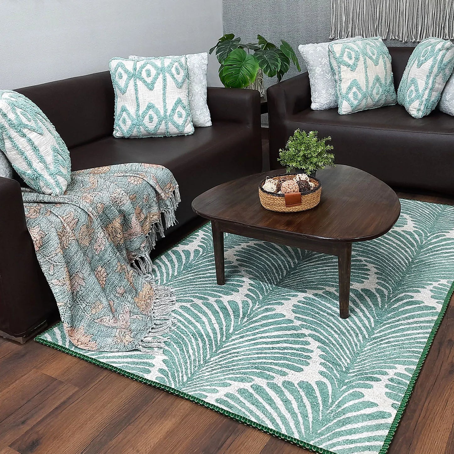 Avioni Home Faux Silk Rug for a Chic and Elegant Living Room | Calming Green Collection
