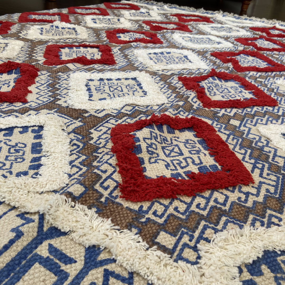 Avioni Home Boho Look Cotton Printed & Tufted Dhurrie – Blue With Red Diamonds