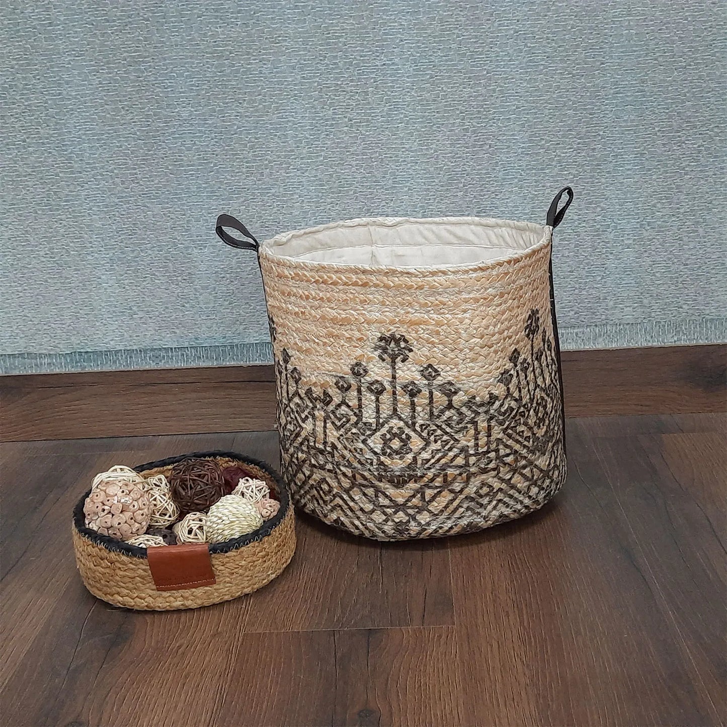 Avioni Home Hand Braided Ethnic Pattern Jute Basket | Designer Leatherette Handles | Canvas Inner for Extra Strength | Size: 28 x30 cms (~11×12 inch)