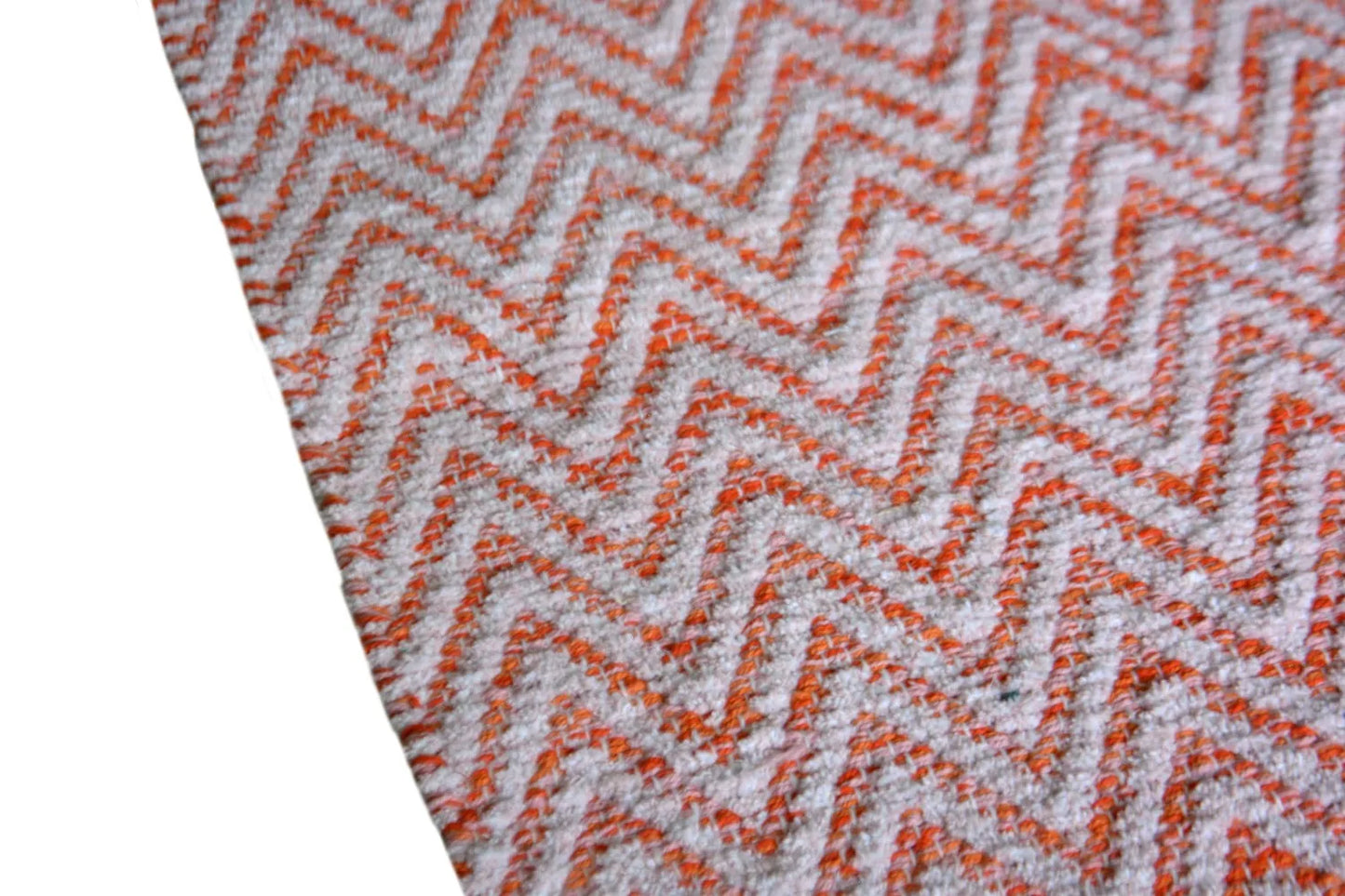 Avioni Home Lux Collection – Handloomed Cotton Carpet – Orange and White Wave Pattern