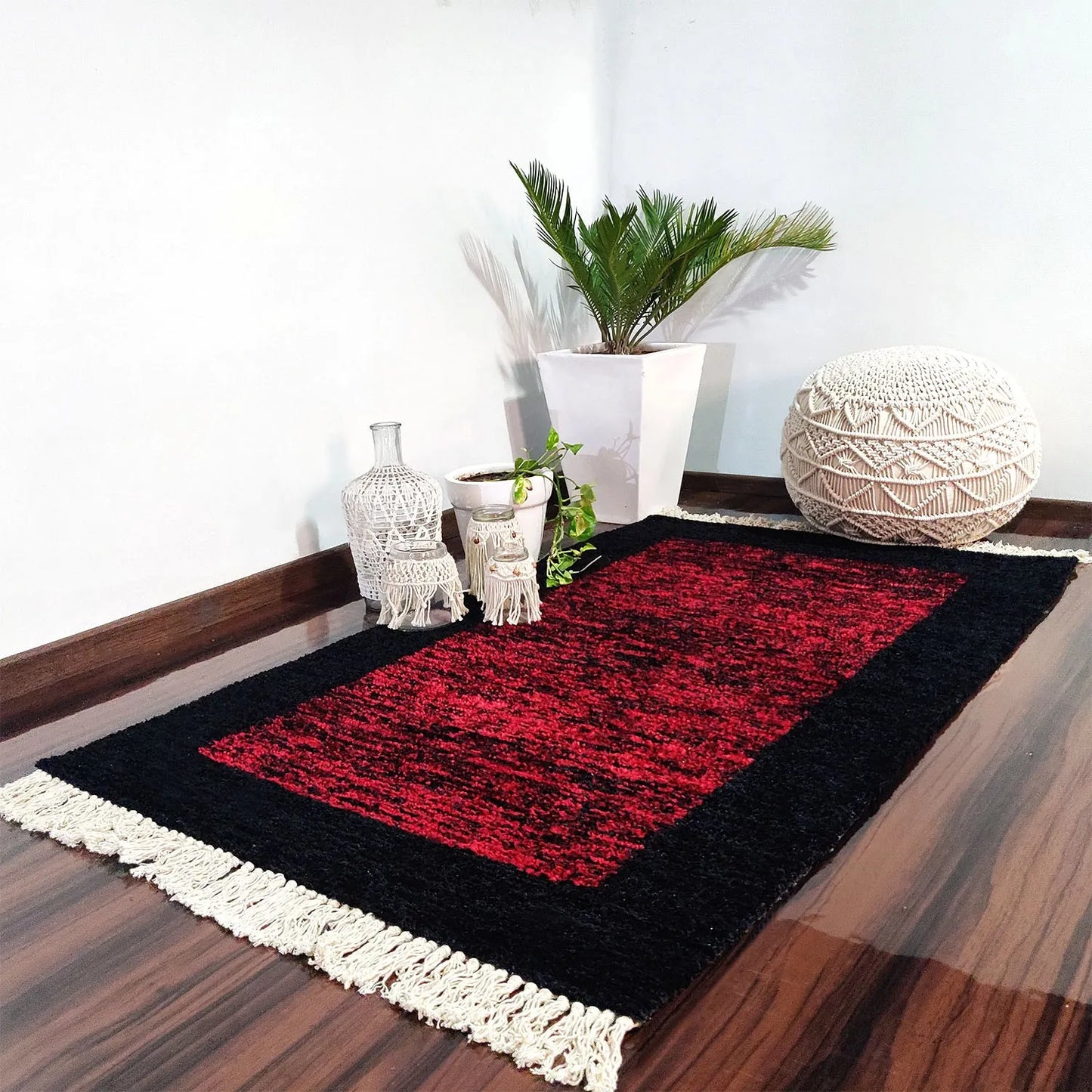 Avioni Carpets for Living Room – Neo Modern Collection Red And Black Carpet/Rug – 90cm x 150cm (~3×5 Feet)