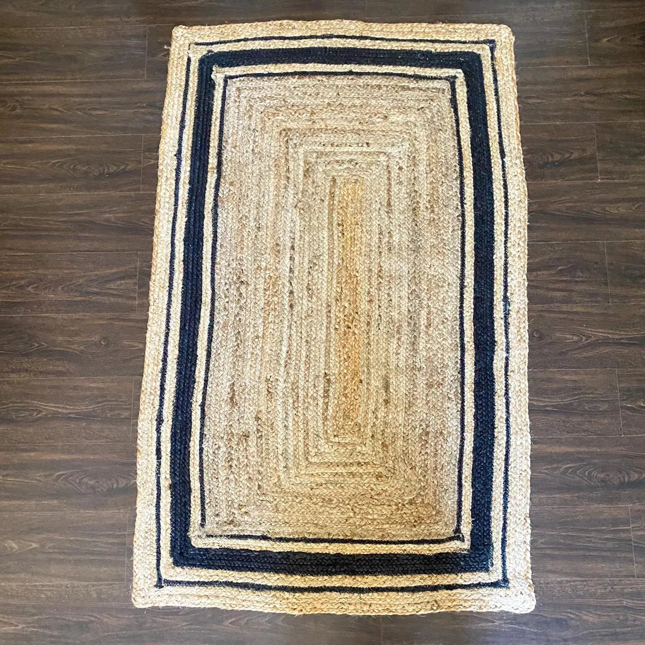 Avioni Home Eco Collection – Handwoven Braided Jute Carpet with Black Borders – Handmade Natural Rug – Rectangle