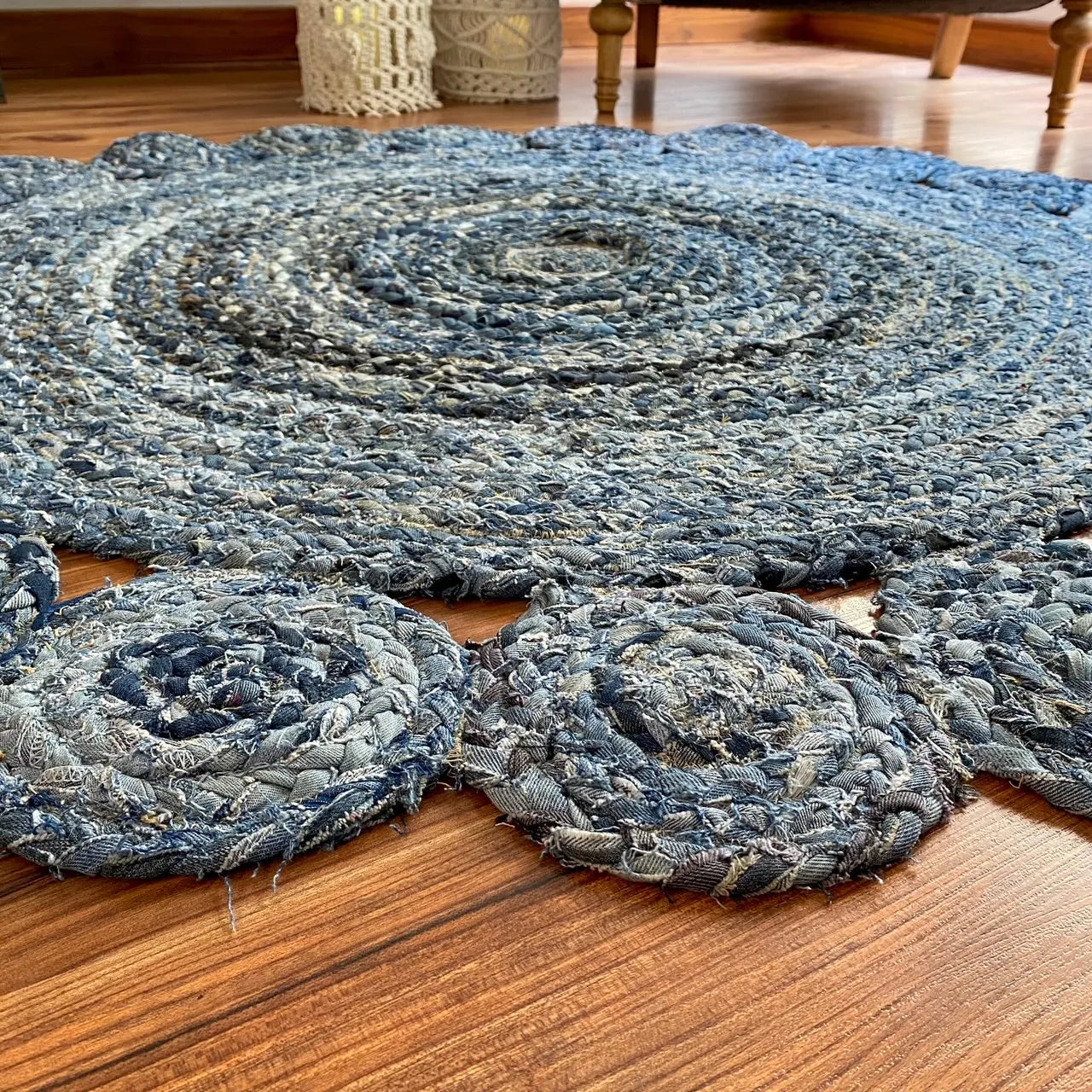 Avioni Home Contemporary Collection – Handmade Denim Round With Tikki Floral Look