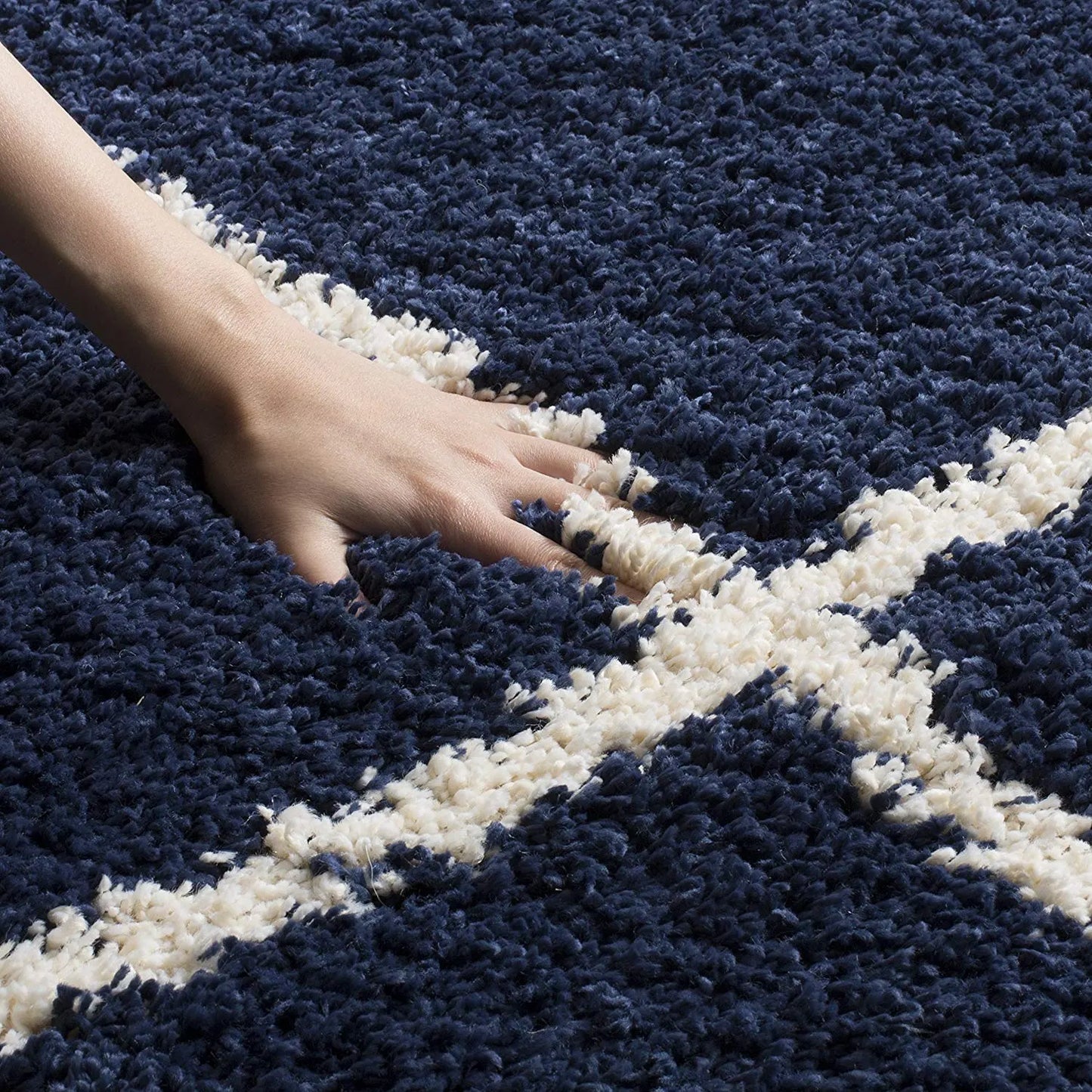 Avioni Home Atlas Collection – Microfiber Moroccan Style Lattice Carpets – Blue and White