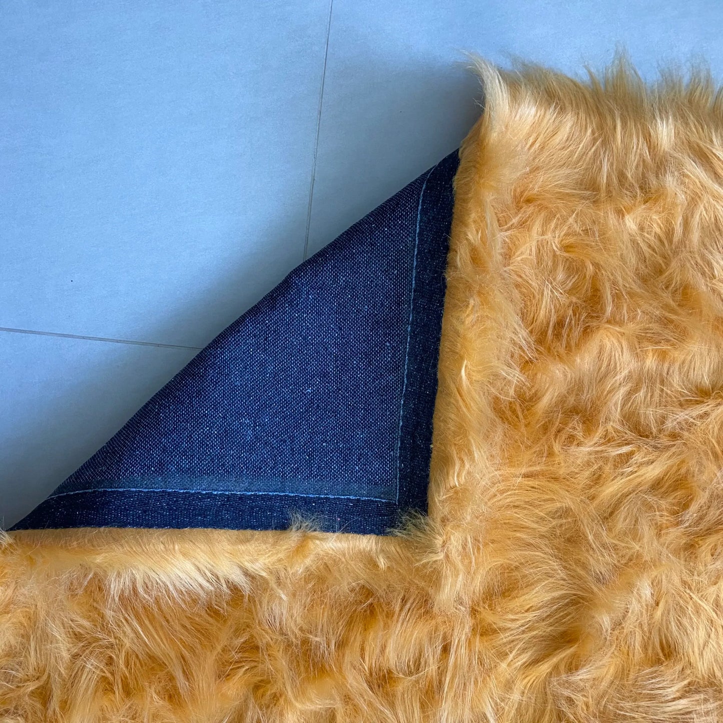 Avioni Home Premium Long Fur Rug – Soft, Shaggy & Fluffy Carpet – Golden Brown