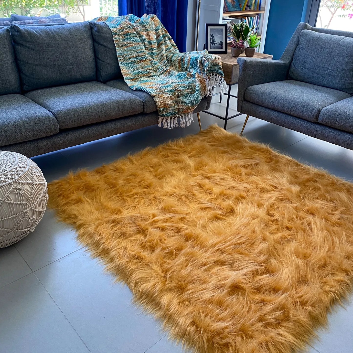 Avioni Home Premium Long Fur Rug – Soft, Shaggy & Fluffy Carpet – Golden Brown