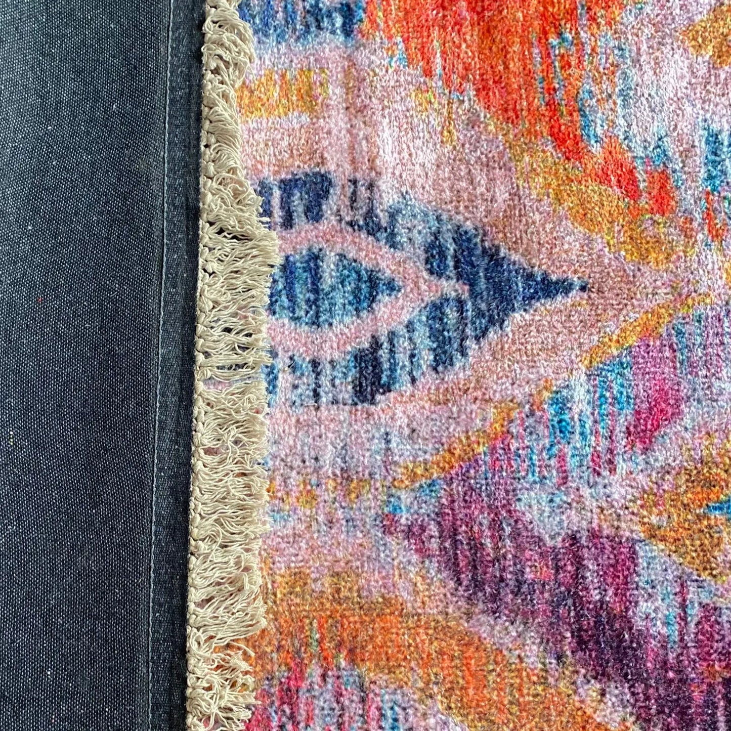 Avioni Home Washable Luxury Carpets – Rustic Modern Multicolor Design