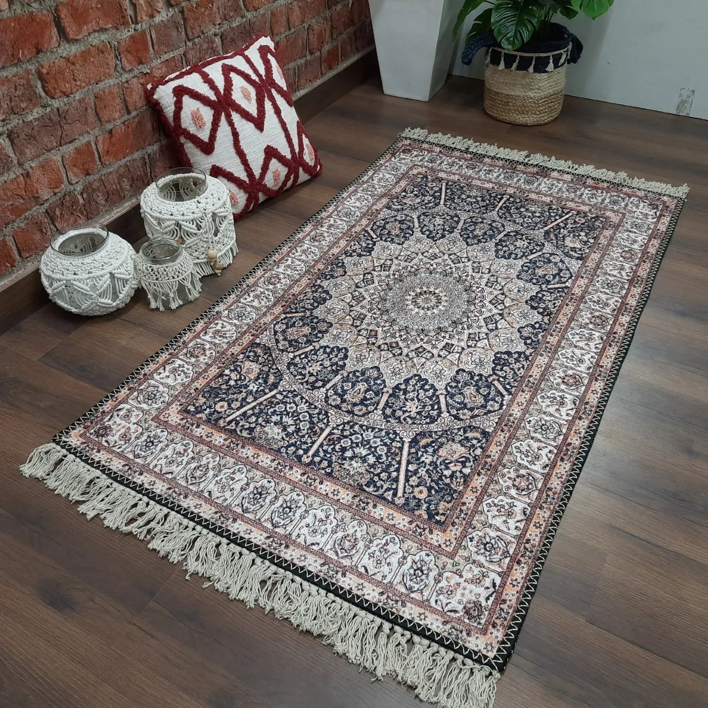 Avioni Home Washable Luxury Carpets – Ethnic Persian Traditional Design / Multiple Sizes