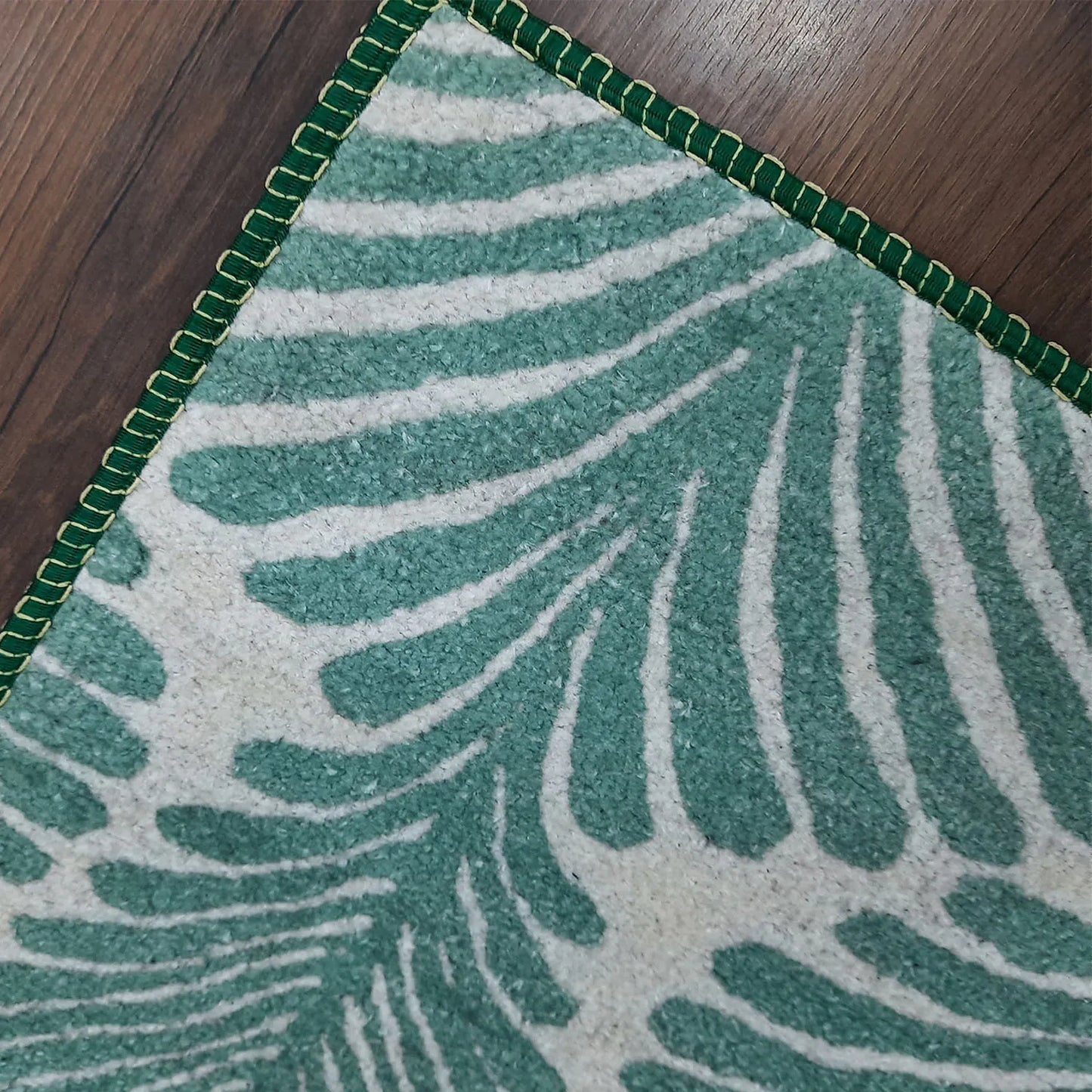 Avioni Home Faux Silk Rug for a Chic and Elegant Living Room | Calming Green Collection
