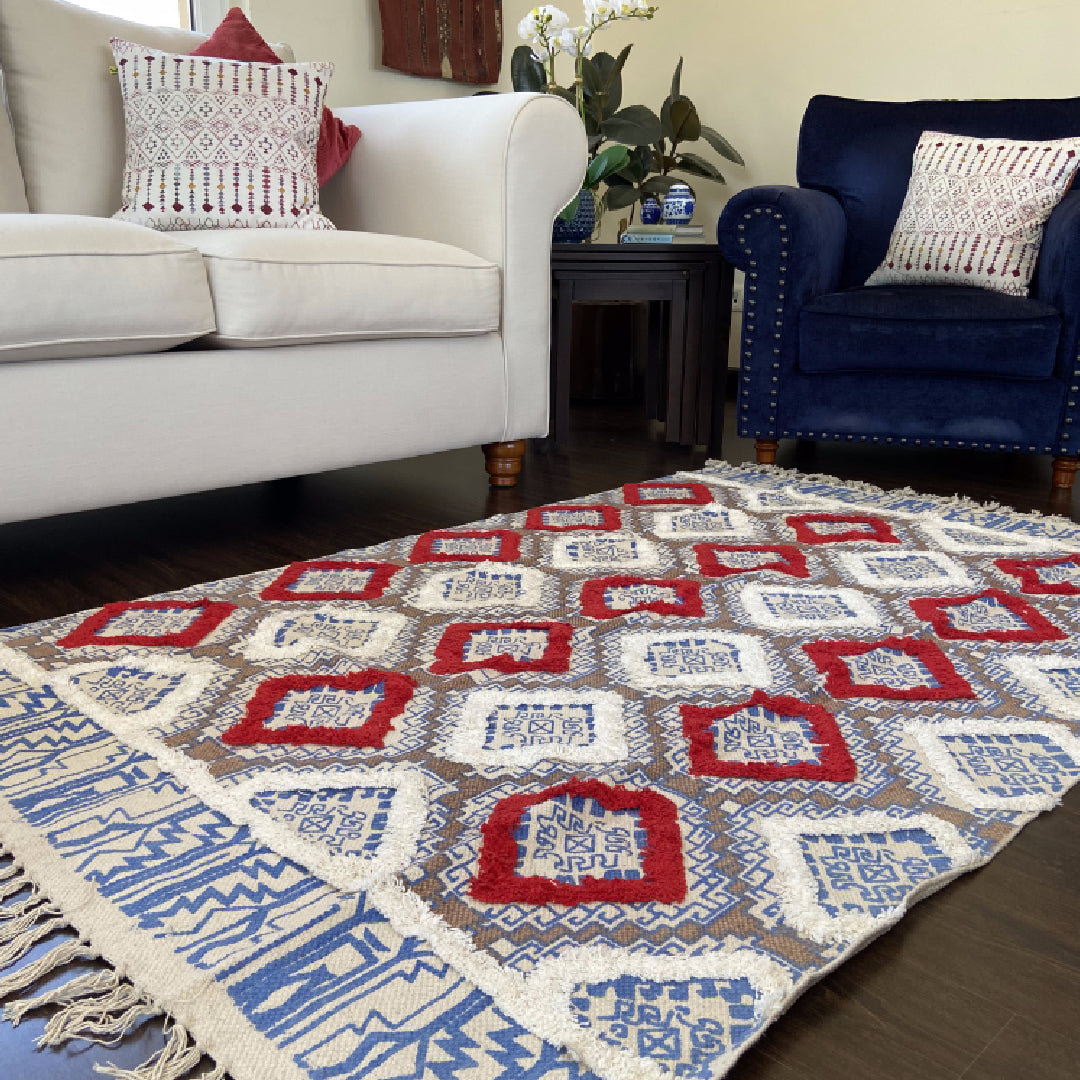 Avioni Home Boho Look Cotton Printed & Tufted Dhurrie – Blue With Red Diamonds
