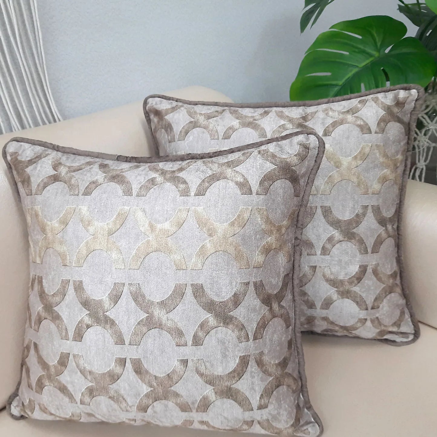 Cushion Cover with Filler – Modern Brown Design – 40cm x 40cm – Set of 2