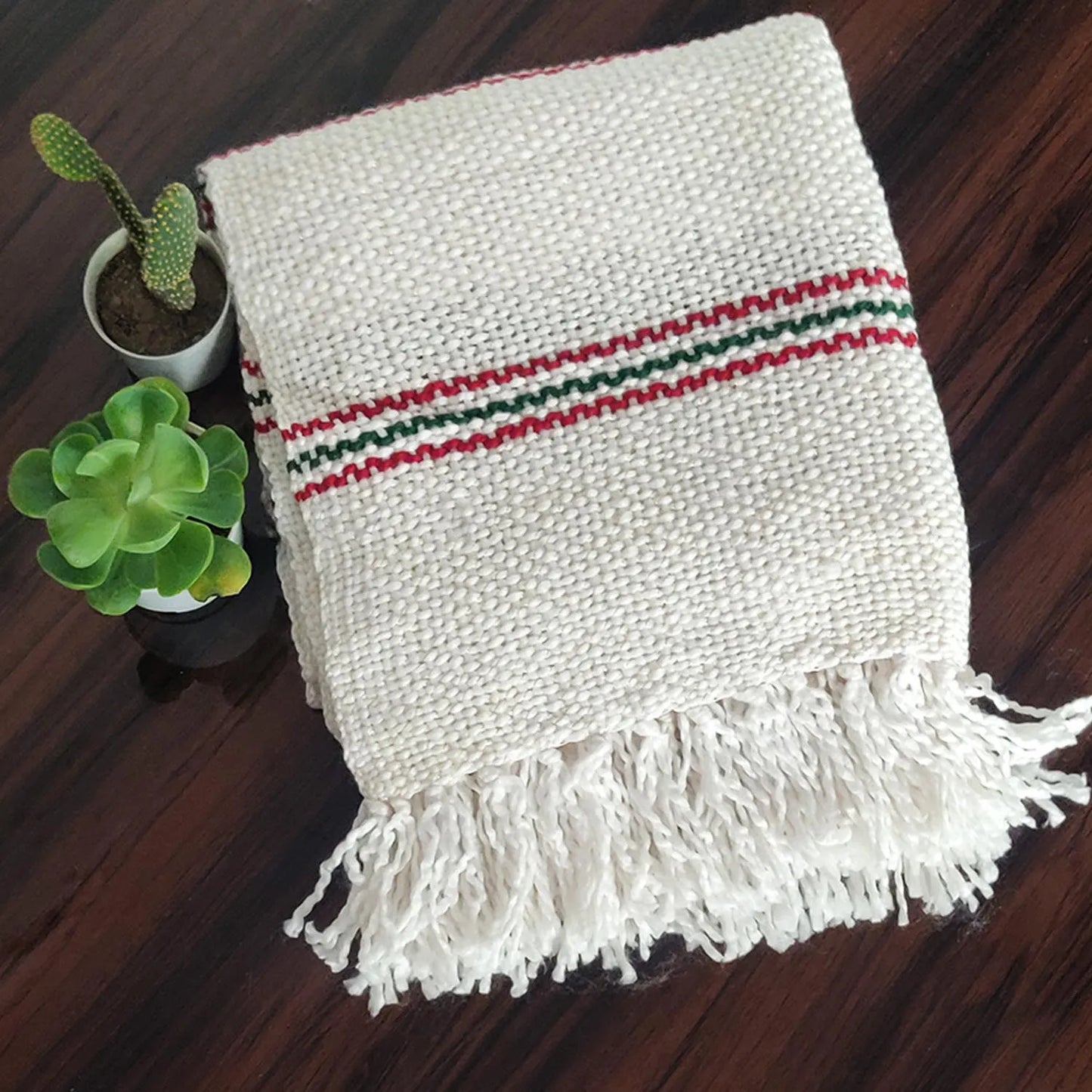 Avioni Home Noor Collection – Sofa Throw / Blanket – Super Soft Acrylic Handloom Weaved – White with Thin Red/Green Stripe